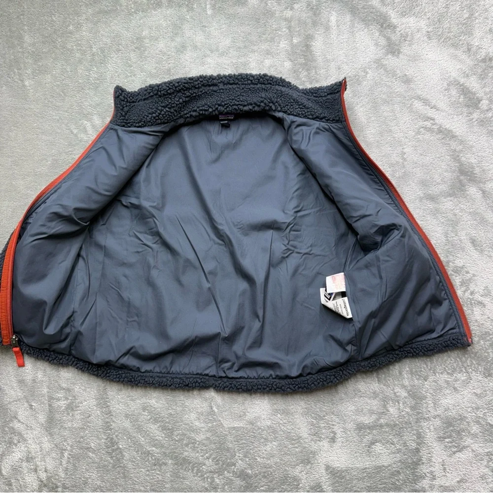 Patagonia‎ Charcoal and Rust Fleece Vest